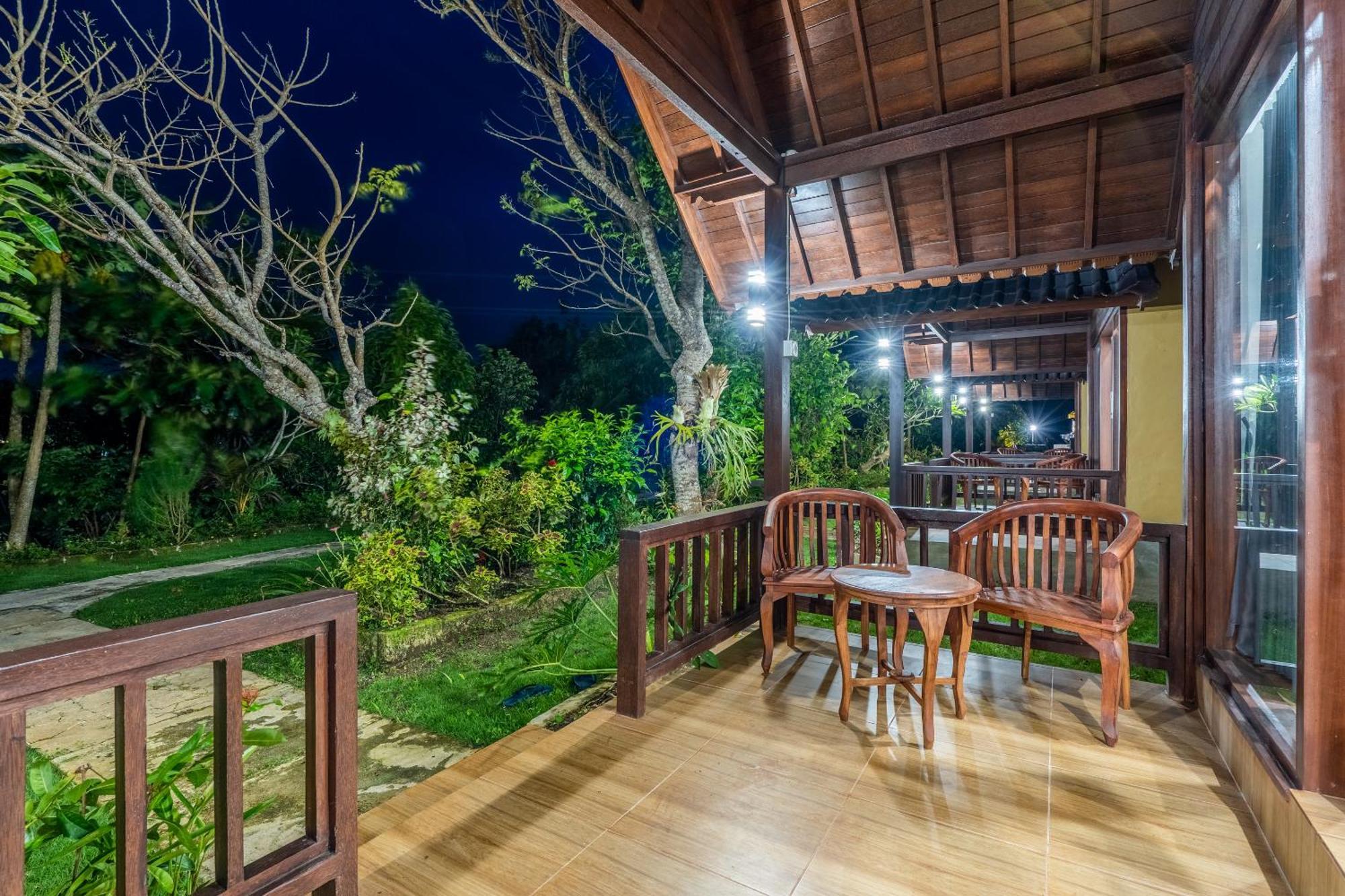 Nusa Penida Pini Sentana Tanglad Pokoj fotografie